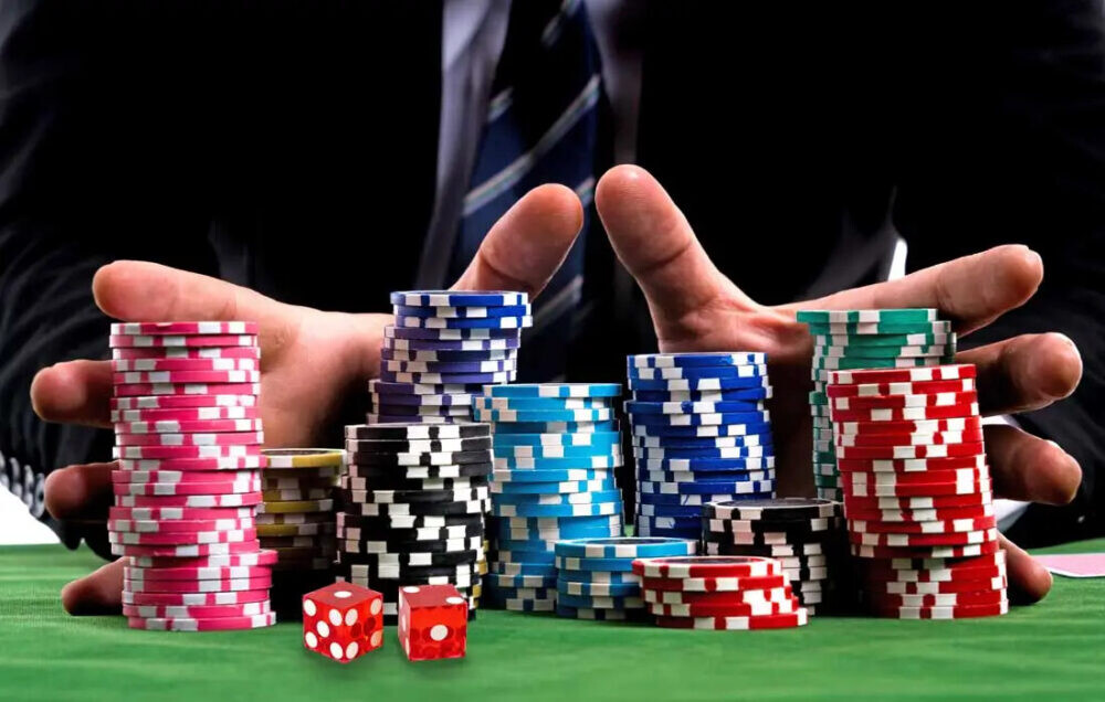Tiền casino là gì? Tại sao cần phải dùng tiền casino? 4 Tiền casino làm từ gốm thể hiện đẳng cấp
