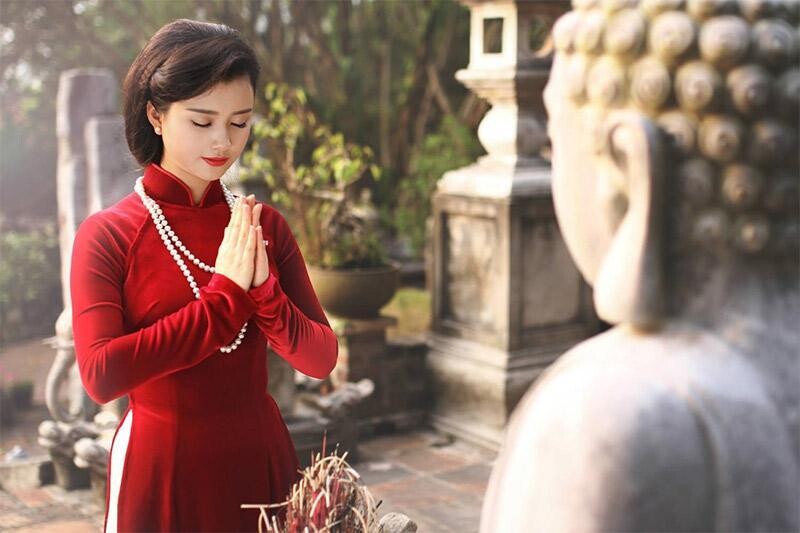 Ý nghĩa nằm mơ thấy đi chùa, nên đánh số nào khi gặp giấc mơ này? 7 Mơ thấy đi chùa một mình là bạn đang tìm kiếm sự giác ngộ tâm hồn